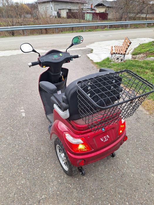 Vând motociclu electric