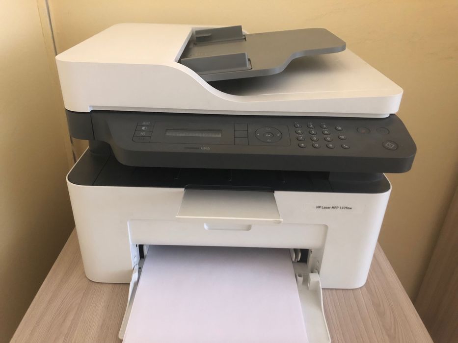 Продам МФУ HP laser jet 137fnw
