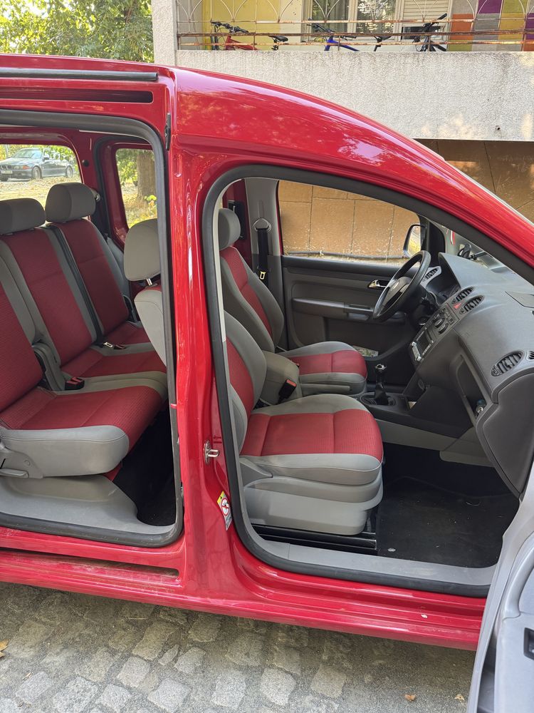 VW CADDY LIFE 1.4 Бензин