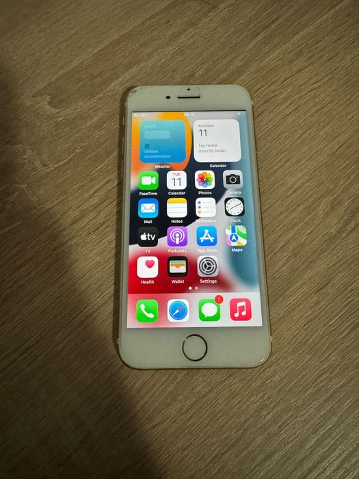 Vând iphone 7 in stare buna