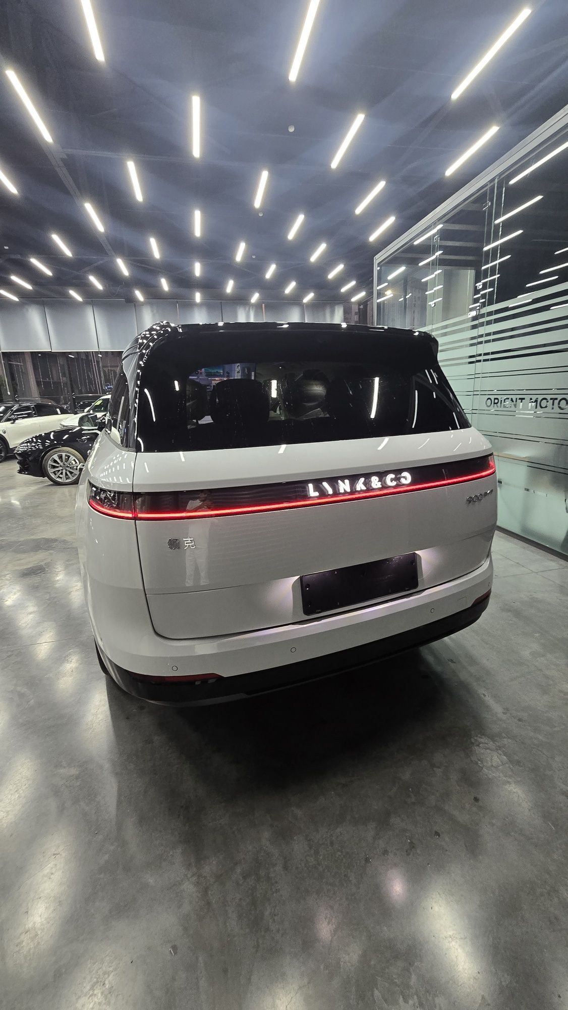 Lynk--£co-900-2 turbo-ultra. Aito Li Denza o'rniga.