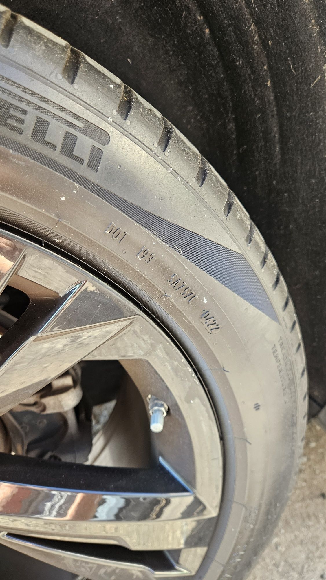 Оригинални 19'' VW Tiguan R Line джанти с летни гуми Pirelli Scorpion