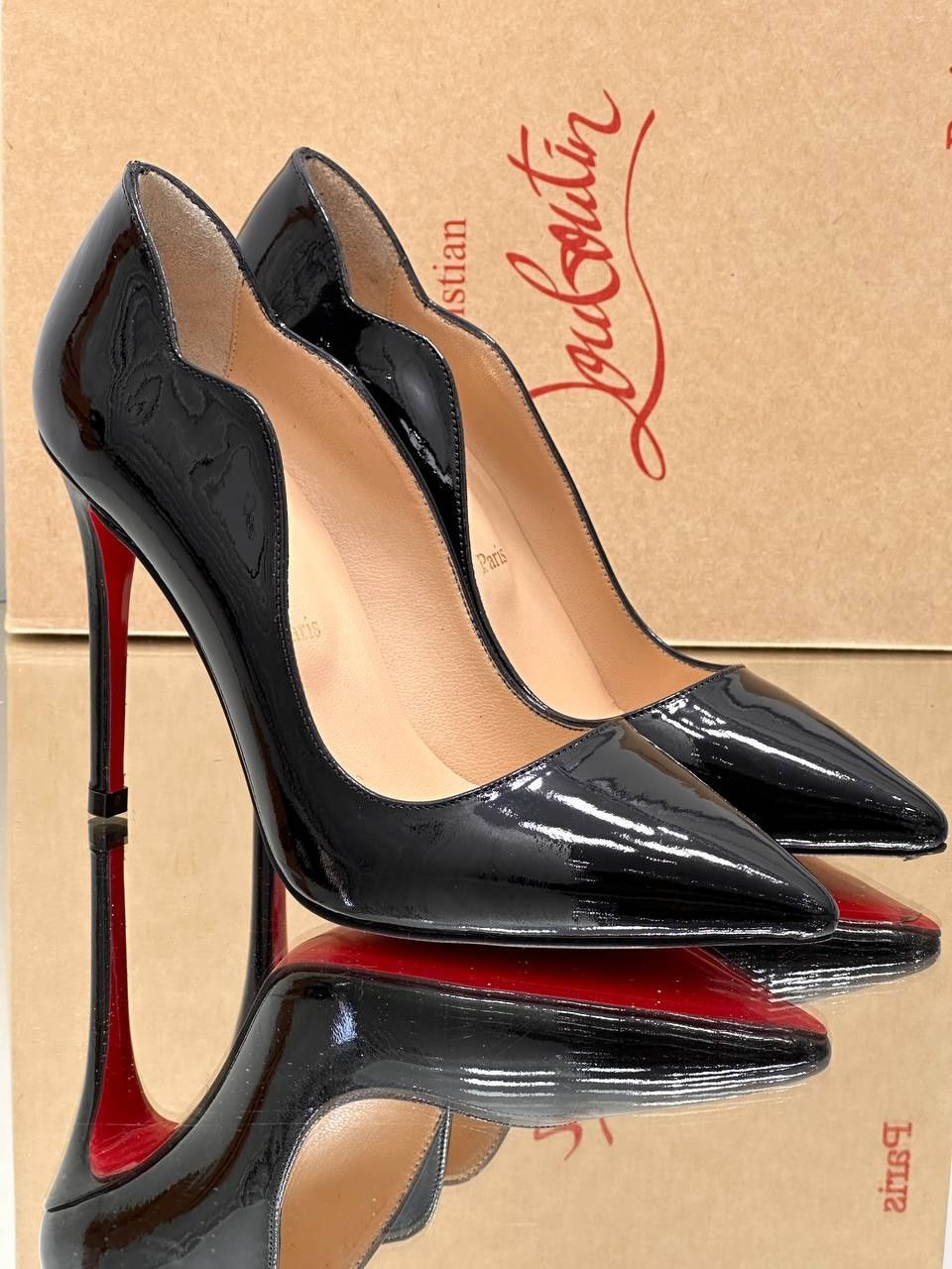 Pantofi Christian Louboutin