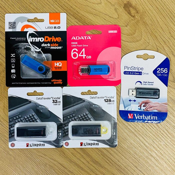 Stick memorie USB 16/32/64/128/256 GB