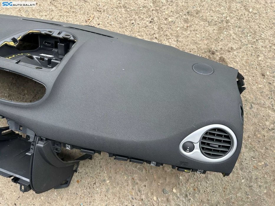 Carcasa Plansa Bord Goala Dezechipata Renault Clio 3 2005 - 2014 [X3064]
