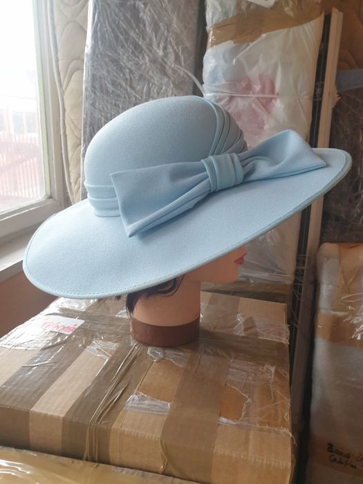 Pălărie pentru nuntă