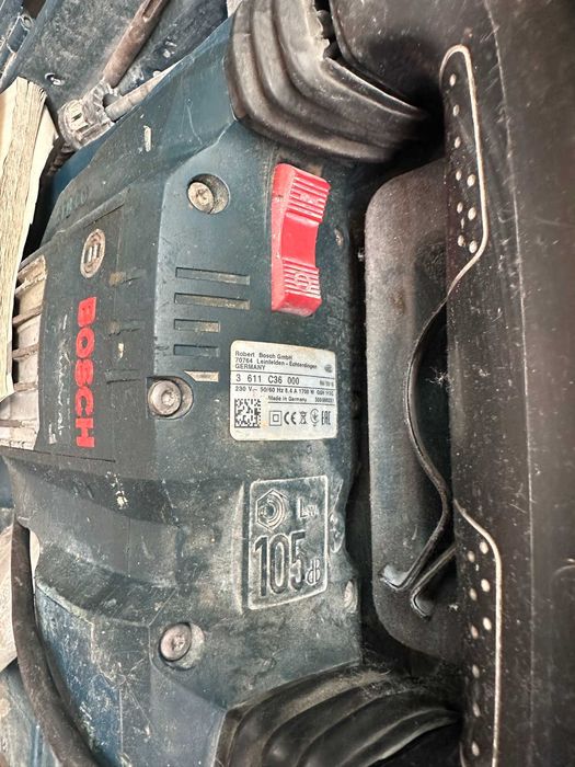Къртач Bosch GSH 11VC