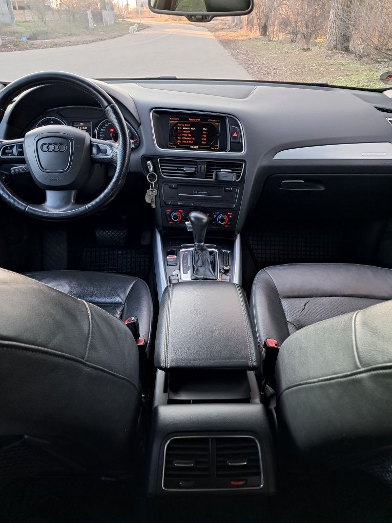 Vand/Schimb (Cu cap tractor ) Audi Q5 2.0 TDI 170 cp Full,Ventilație