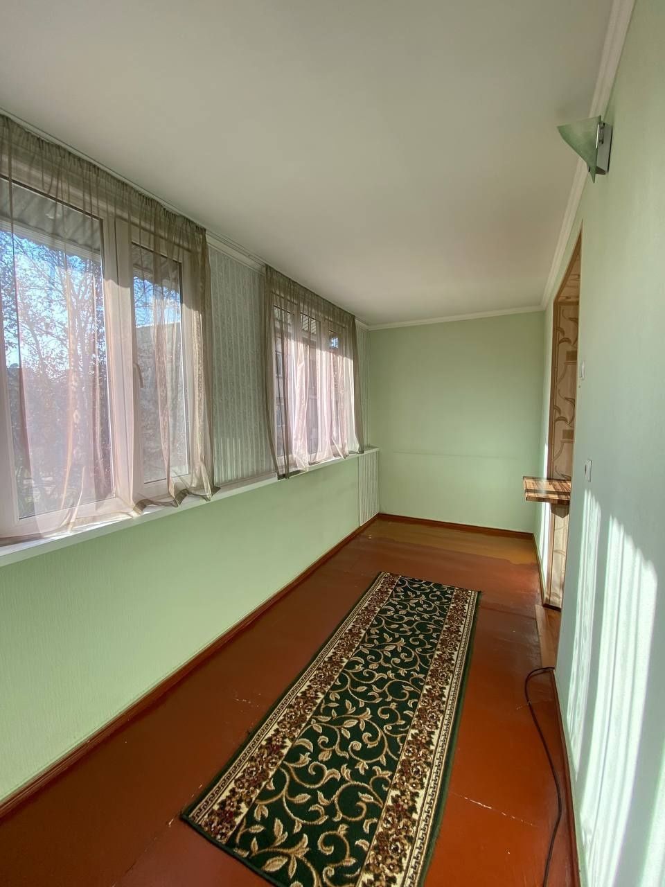 Продажа 2/4/5 2*6 балкон феруза, экобазар
