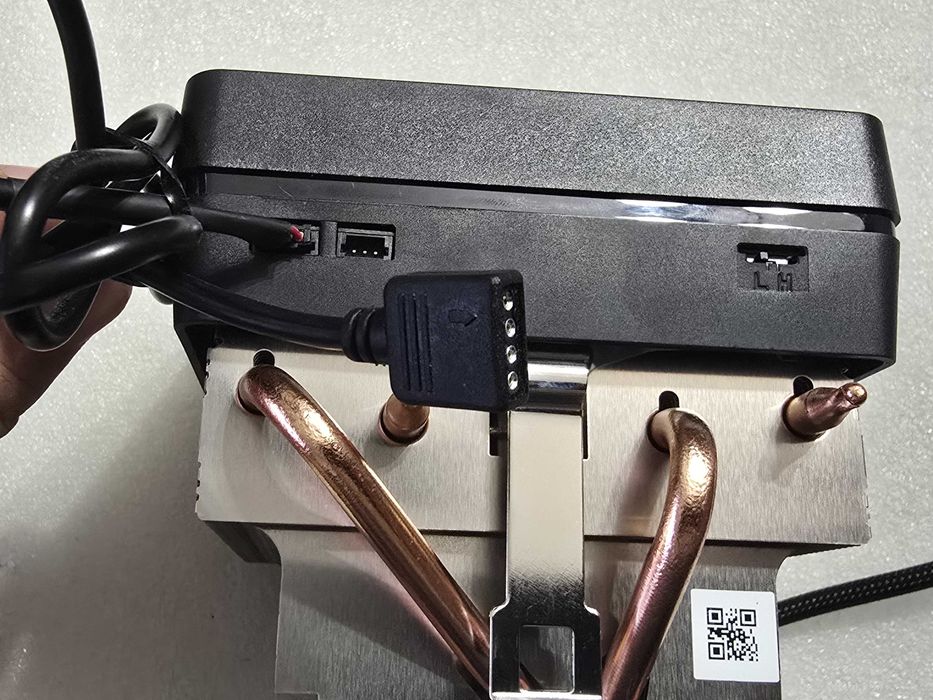 Cooler Procesor AMD Wraith Prism RGB Socket AM4 and AMD Ryzen