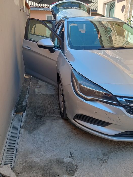 Vând Opel Astra K