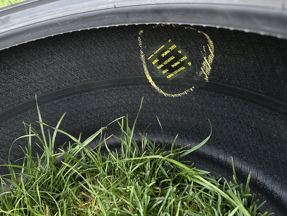 2 броя зимни гуми gripmax дот 24