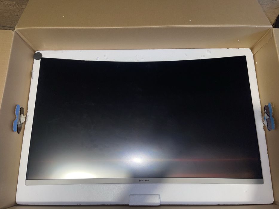 Монитор Samsung CR50 32INCH