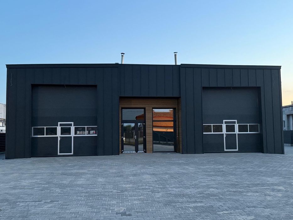 Hala,service camioane,service auto ,2boxe si receptie
