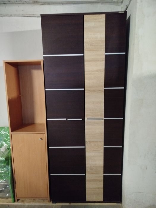 Vând șifonier în două uși