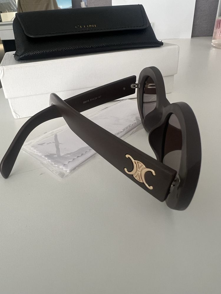 Чисто нови очила Celine CL40194U в кафяво
