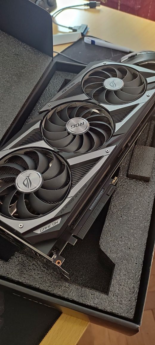 RTX 3070 Asus rog strix