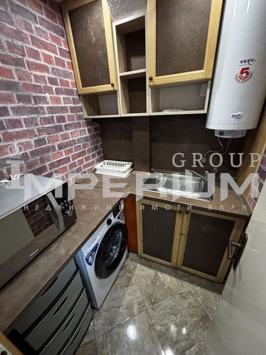 Дава се под наем Двустаен апартамент в Варна, Център - 55 кв.м за 408 € - Снимка #3