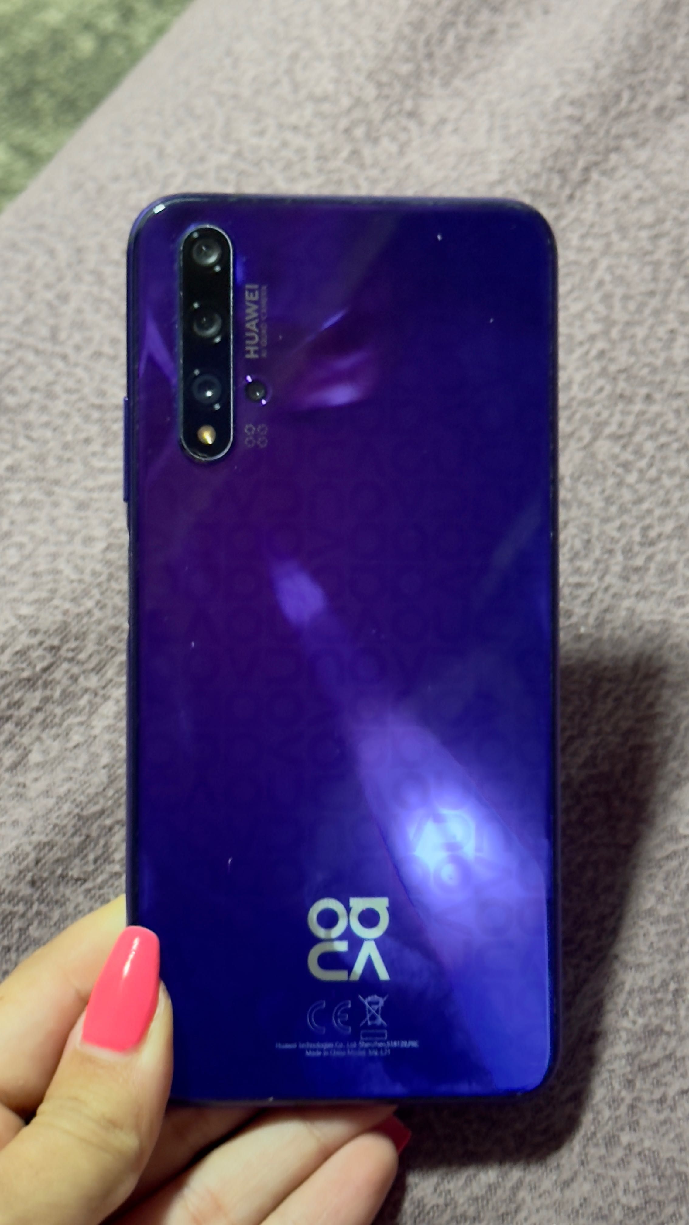 Huawei Nova 5T – работещ телефон, подходящ и за части