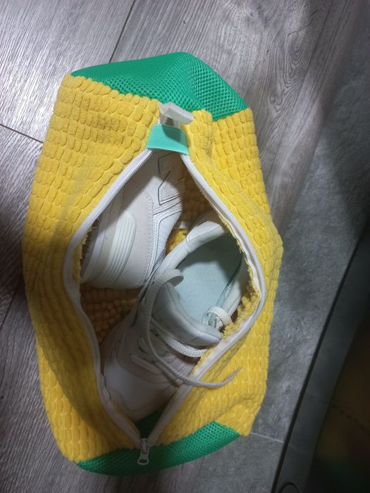 Saculet/geanta de spalat adidași în masina de spalat