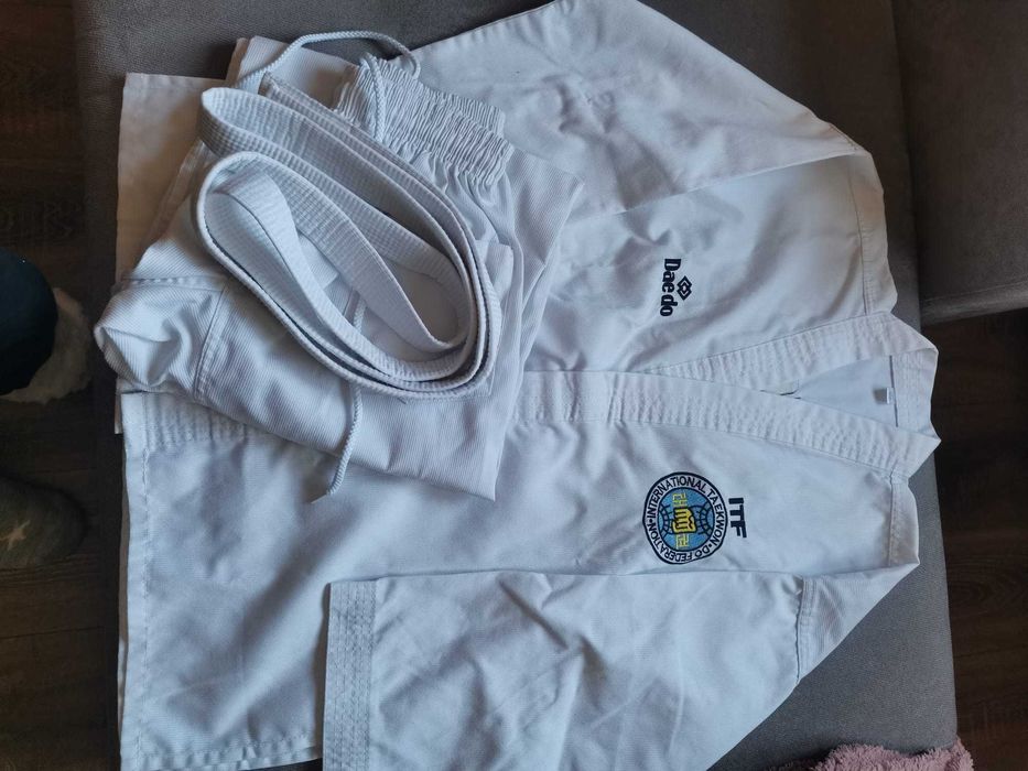 Vand echipament Taekwon-do