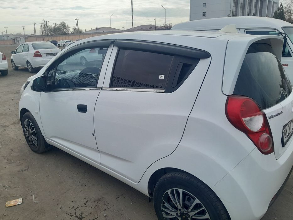 Spark                spark