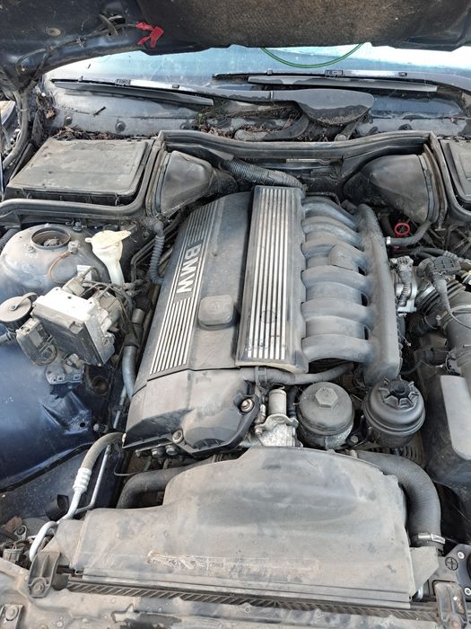 Motor BMW e39 2.3 I tip motor M52