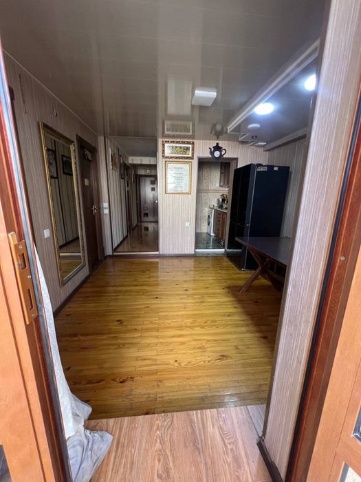 чилонзор 6 кв да коттедж сотилади.