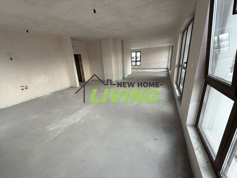 Продава се Многостаен апартамент в Пловдив, Западен - 219 кв.м за 1507 €/кв.м - Снимка #2