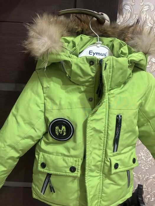 Продам куртку на мальчика