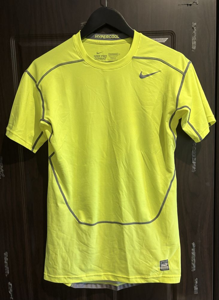 Оригинална тениска Nike Pro Combat Hypercool
