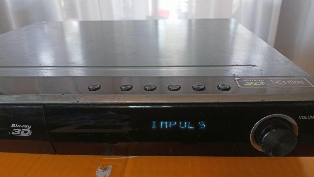Vand un BD/HT Player LG HB806 (2.1)