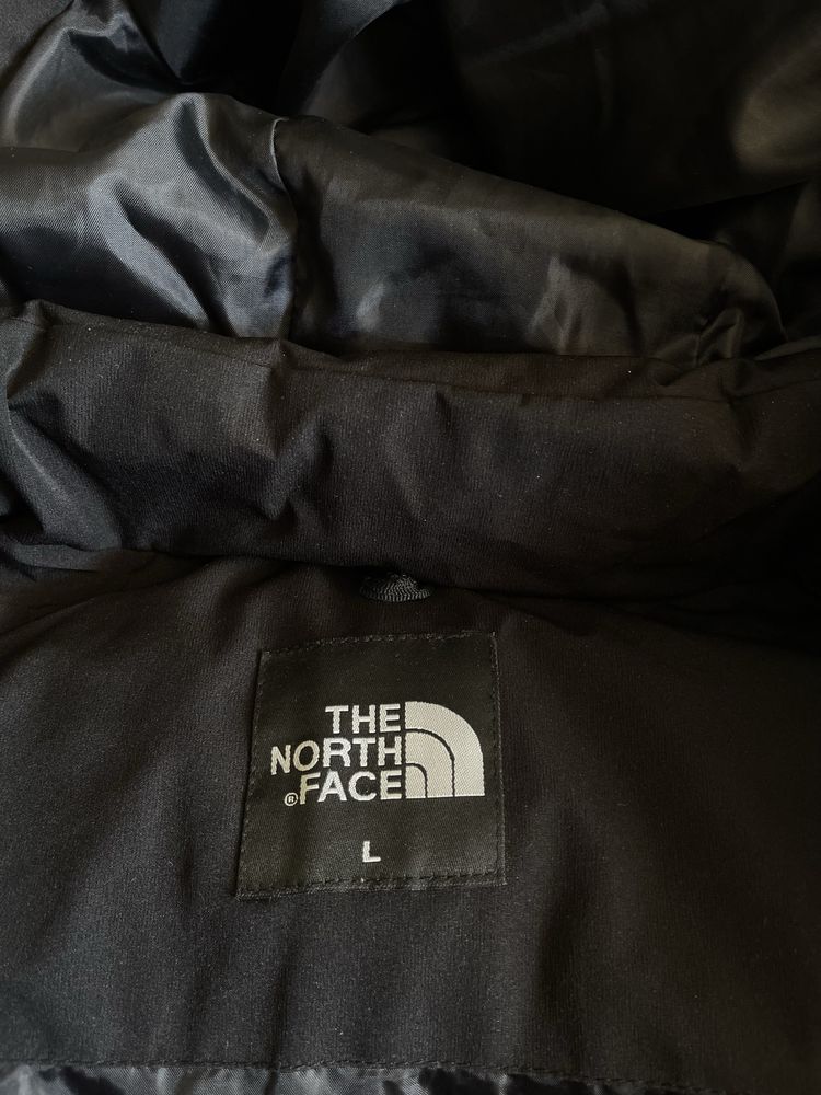 geaca The North Face noua