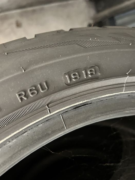 8 броя Зимни Гуми 215/50/17 Continental и Firestone
