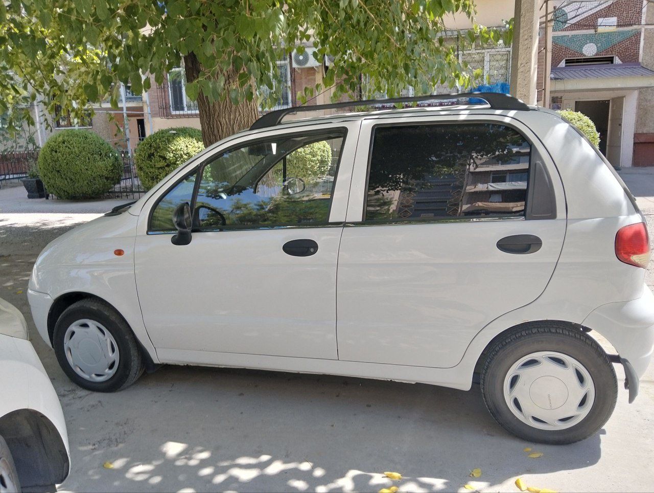 Сотилади матиз 2006йил ок рангда юргани  310.000км