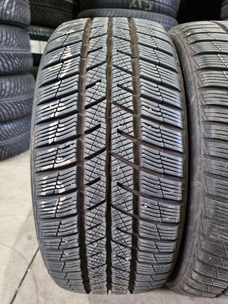 235/45/18 Barum 4piese