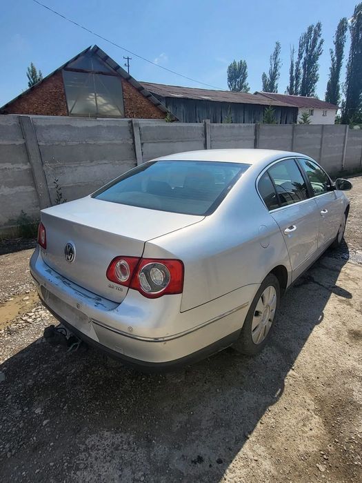 USA DREAPTA SPATE /PORTBAGAJ/CAPOTA FATA/BARA FATA VOLKSWAGEN PASSAT B6