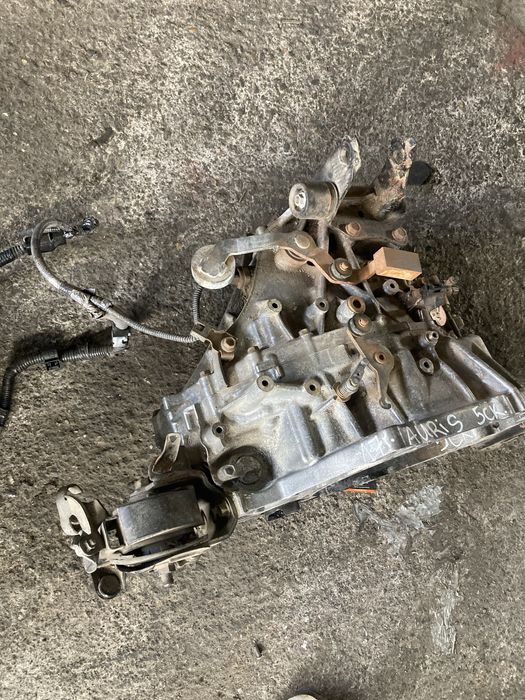 Toyota Auris 1.6 i 132 кс 2017 година 5 скорости Скоростна Кутия