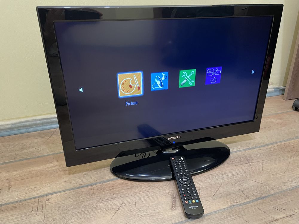 Телевизор Hitachi 26’’ - работещ