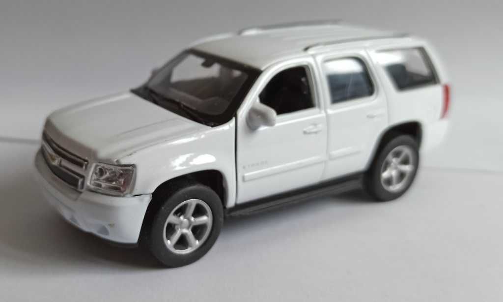 Macheta Chevrolet Tahoe 2008 SUV- Welly 1/36