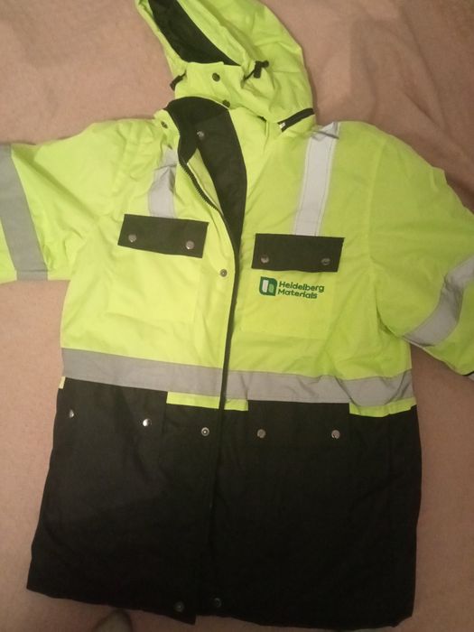 Продам спецодежду