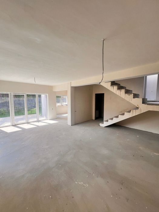 PF Vand duplex Dambu Rotund, strada Spinoasa