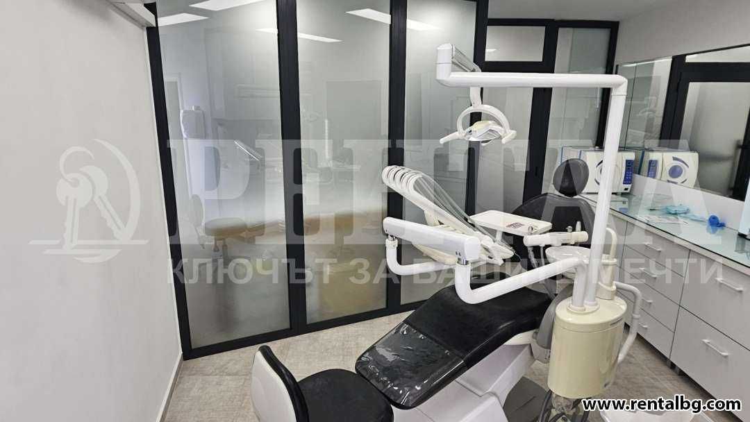 Дава се под наем Офис в Пловдив, Център - 34 кв.м за 509.49 € - Снимка #3