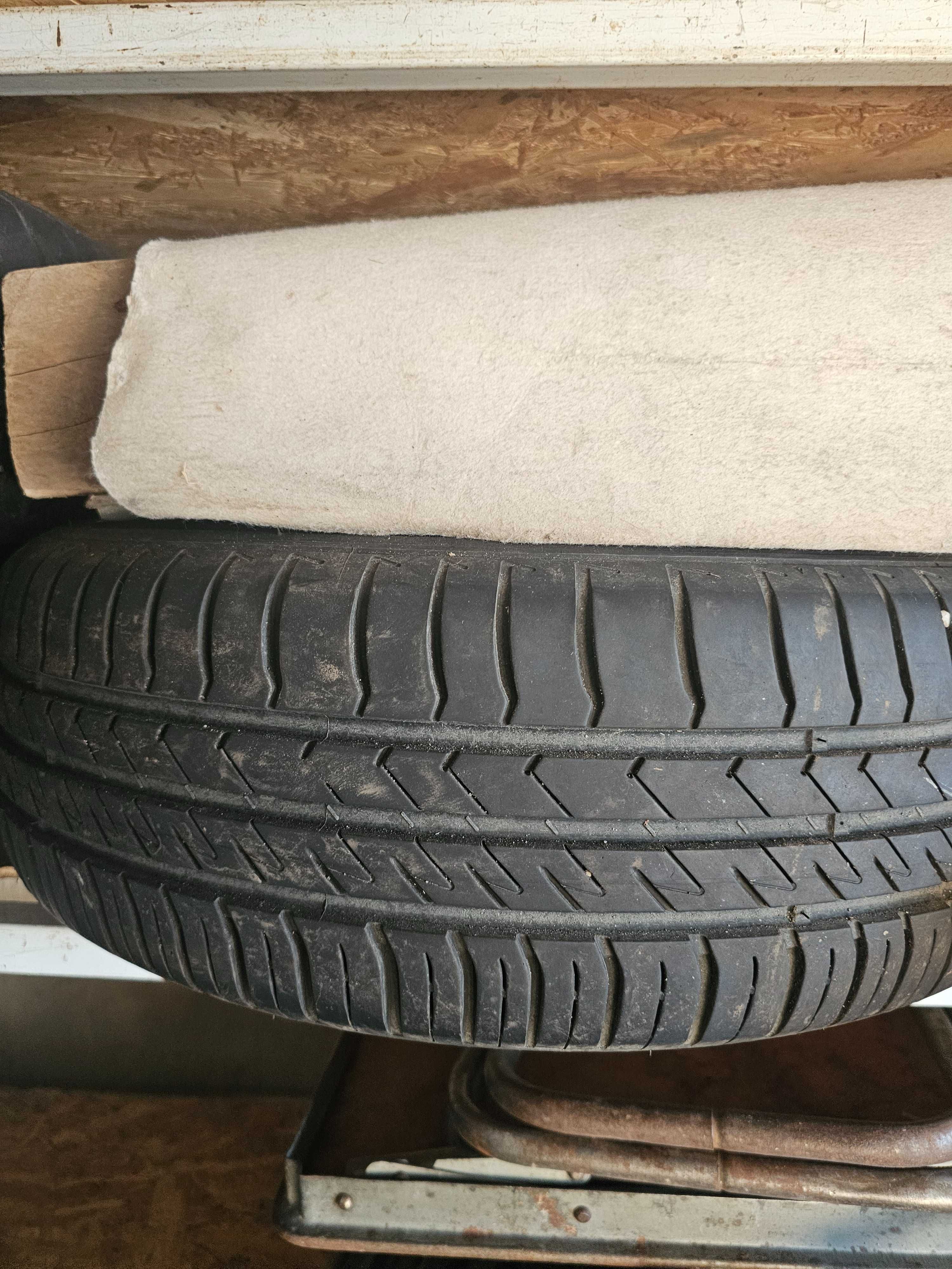 Vand roti Opel cu anvelope de vara bune