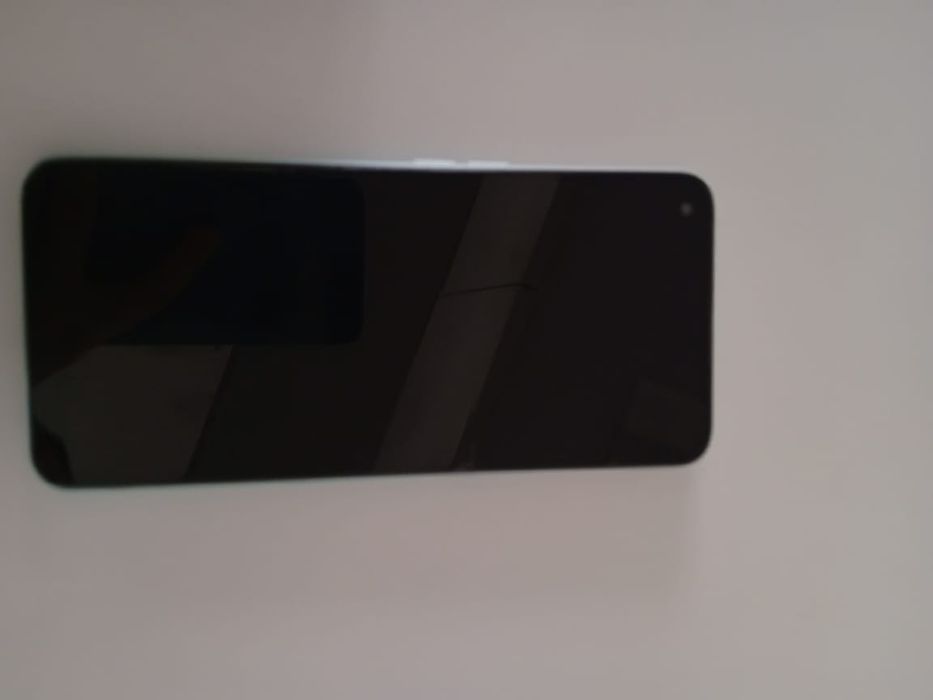 Телефон  OPPO A 52