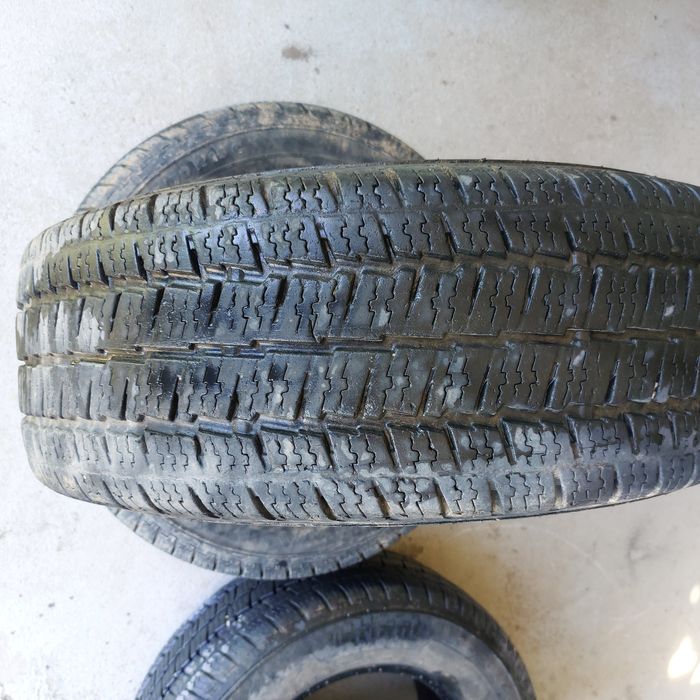 Vand 5 Cauciucuri 225/70/R15 C M+S Stare perfecta!