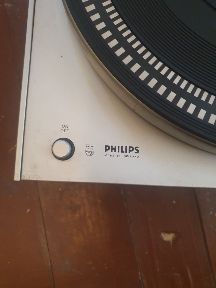 Стар грамофон Philips