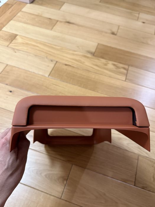 Подлокотник Lixiang L6