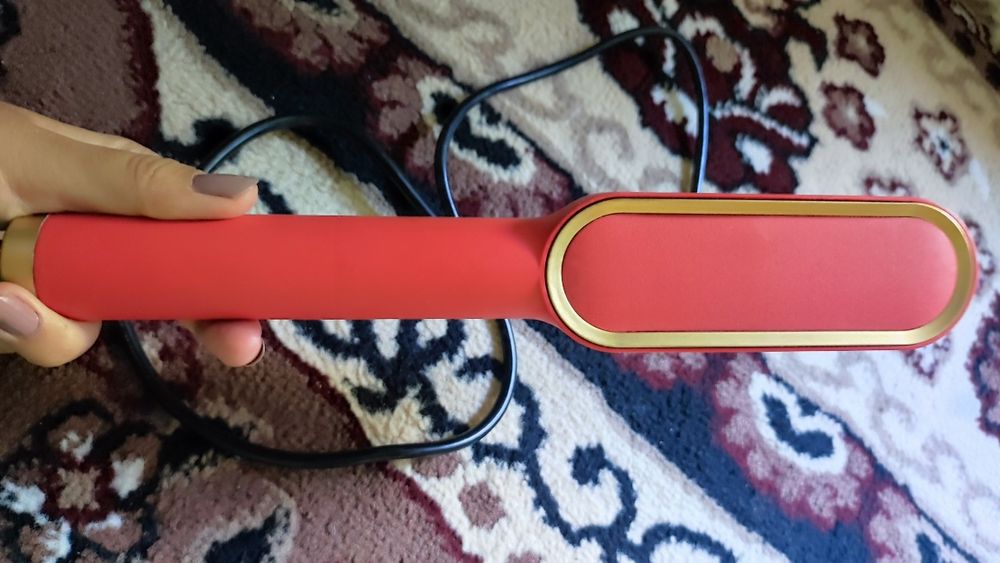 Soch tekislagich taroq Щётка-выпрямитель нового поколения