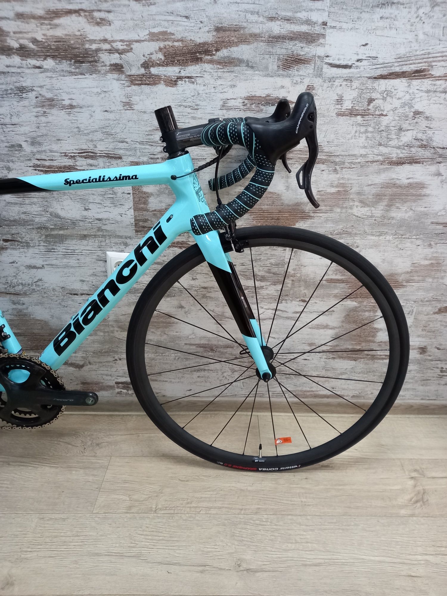 НОВ карбонов шосеен велосипед Bianchi Specialissima Campagnolo EPS 12